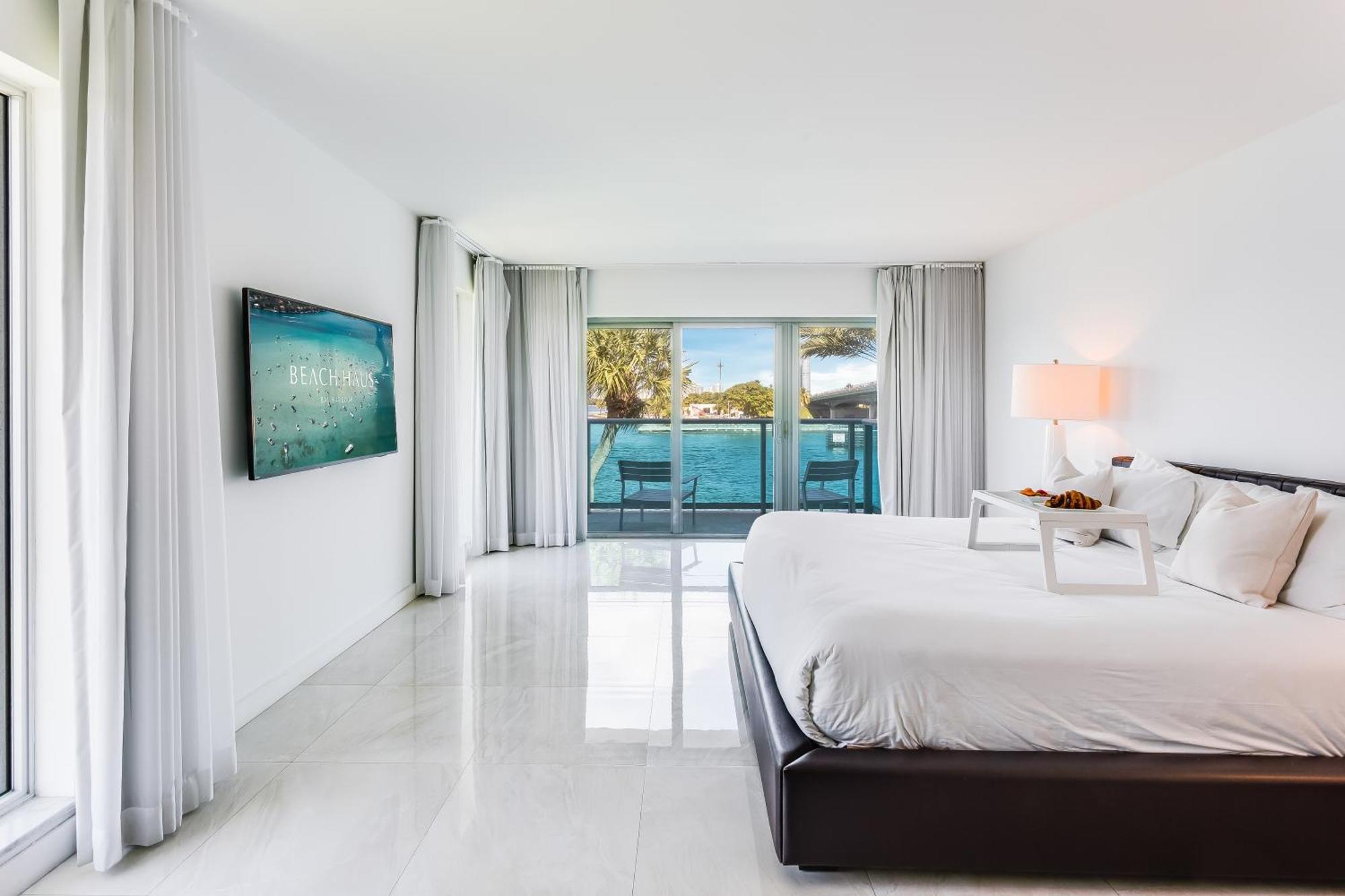 Beach Haus Bal Harbour Room photo