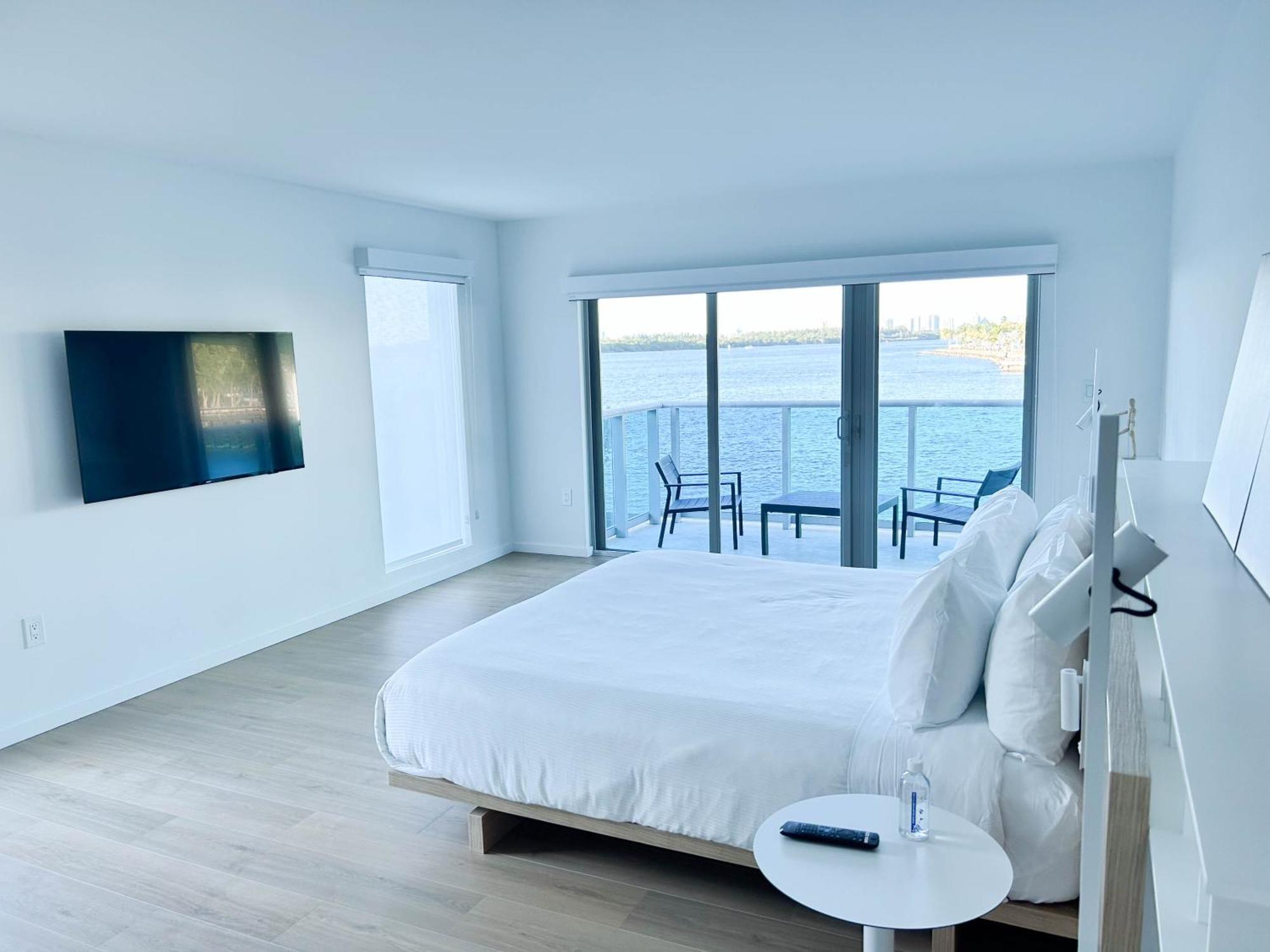 Beach Haus Bal Harbour Room photo
